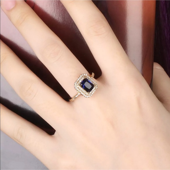 ⭐️Sz 8 left ! 18k blue sapphire ring - Picture 4 of 5